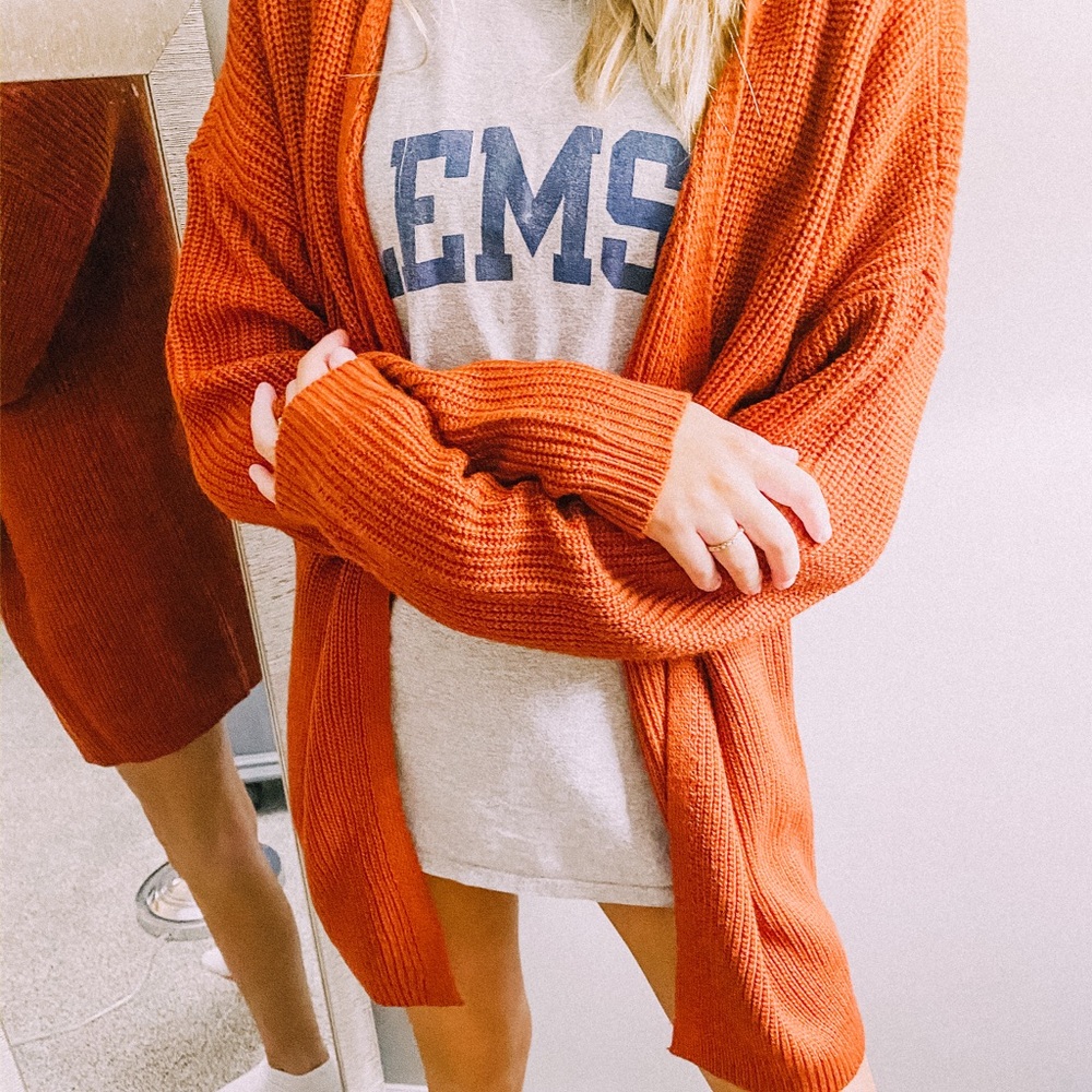 rustic inspired lace-back cardigan🧡🧡